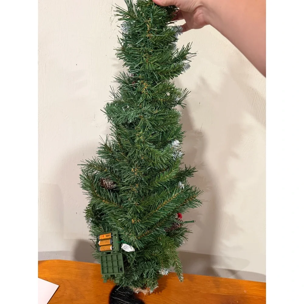 Pre-Lit Corner Christmas Tree 32